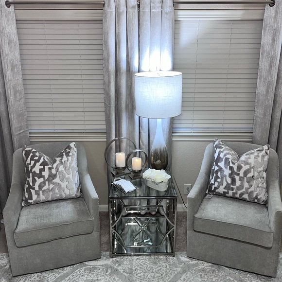 1-NWT CALDEIRA CUT VELVET DESIGN DECORATIVE PILLOWS Read description for details - Picture 3 of 16